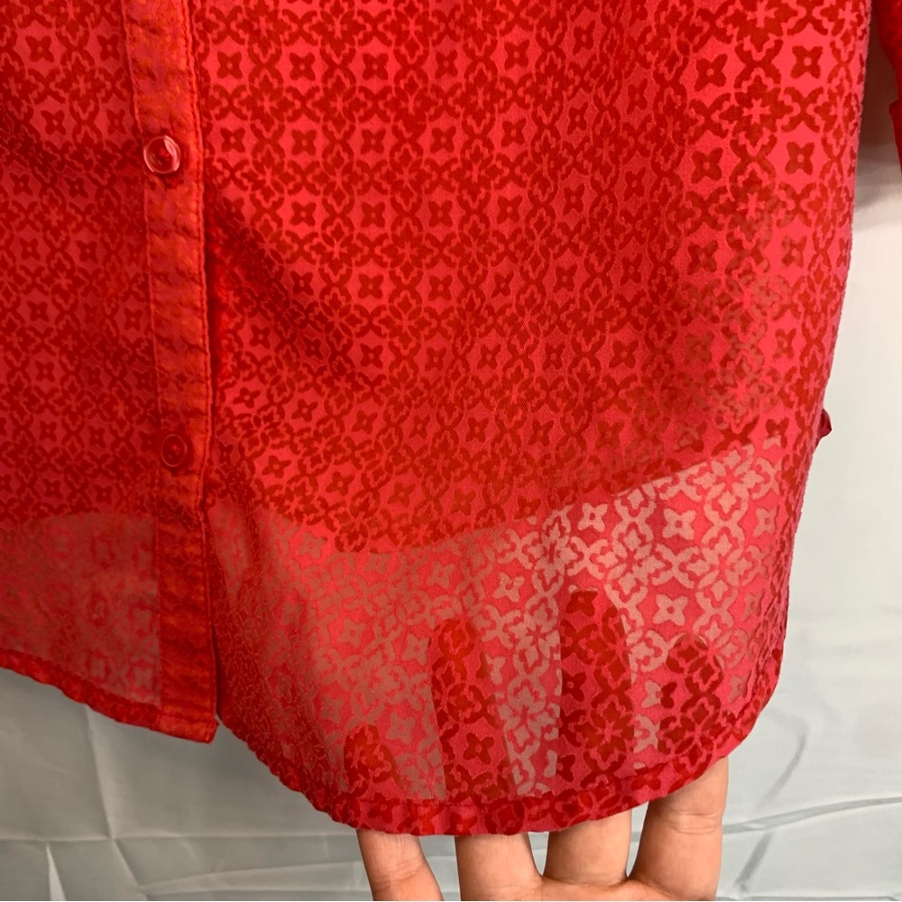 Ann Taylor Red Geometric Semi-Sheer Lightweight Button-Up Tunic Shirt, size 10 - Picture 10 of 13